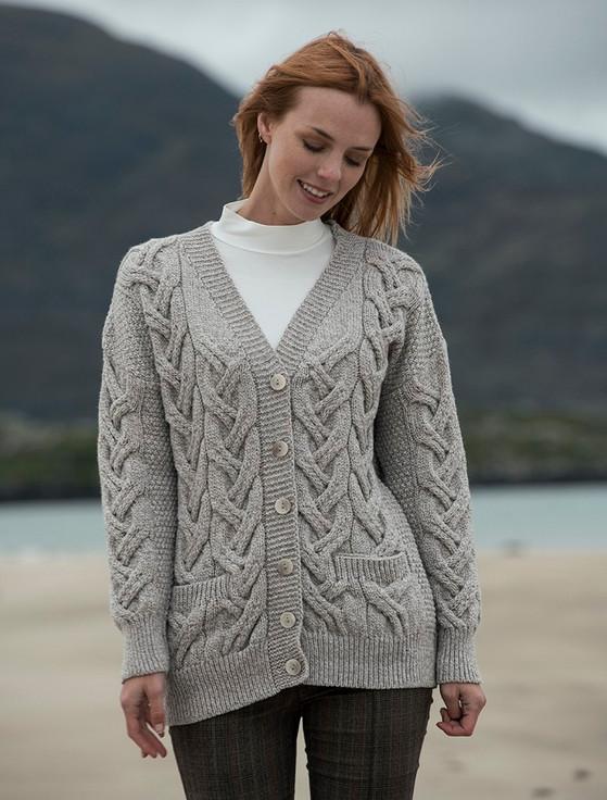 aran cashmere Super Soft V- Neck Chunky Cable Knit Cardigan