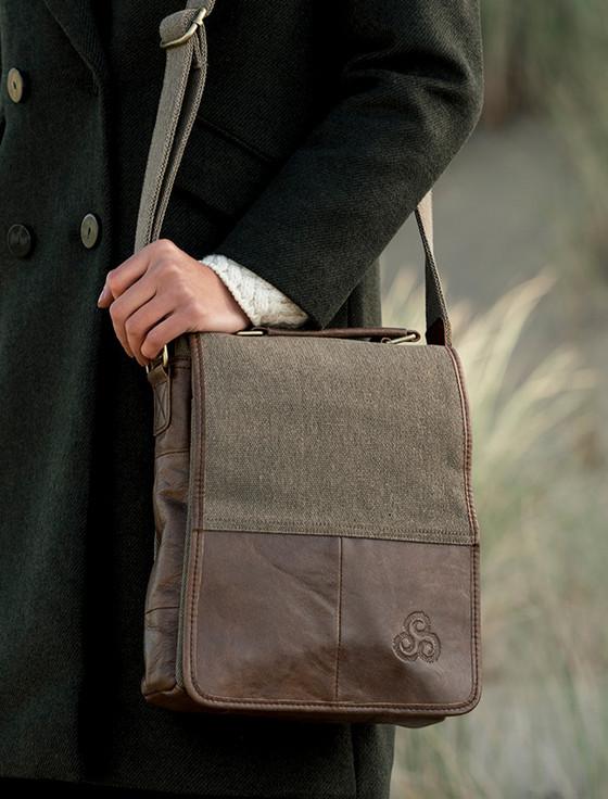 aran cashmere Traditional Tweed & Leather Bag with Handle