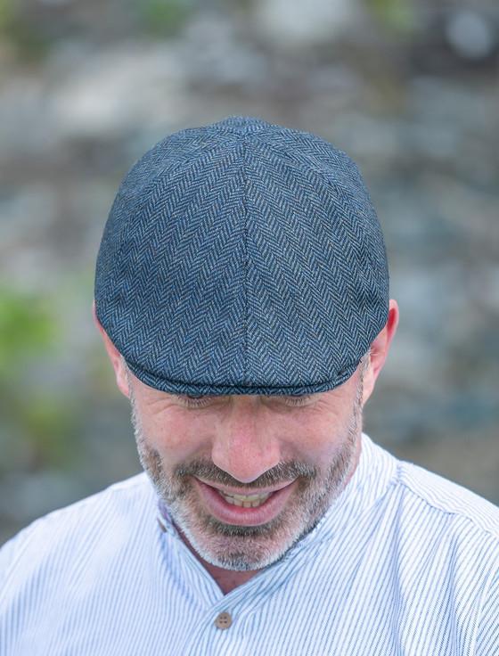 Aran Cashmere Tweed Duck Bill Panel Cap ��?? Blue Herringbone