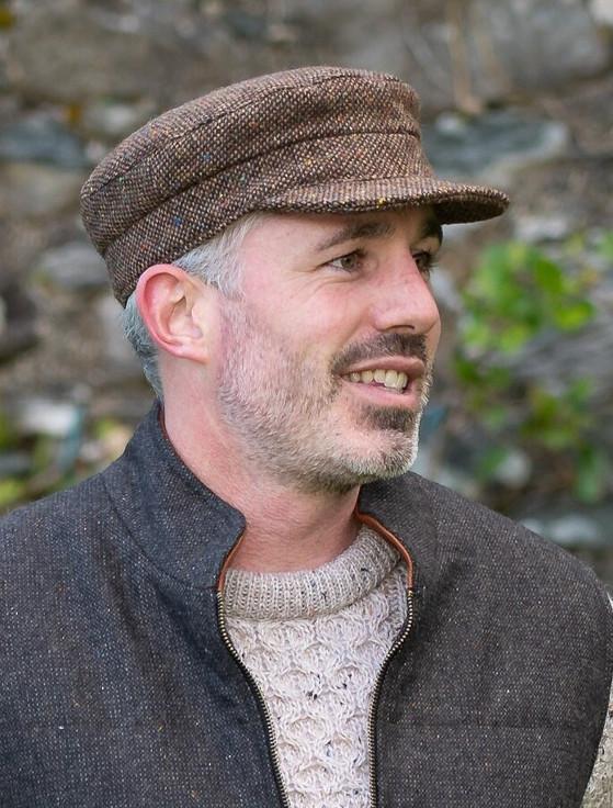 Aran Cashmere Tweed Skipper Cap- Brown Fleck Salt & Pepper