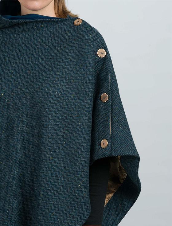 Aran Cashmere Women's Blue Herringbone Tweed Wool Poncho