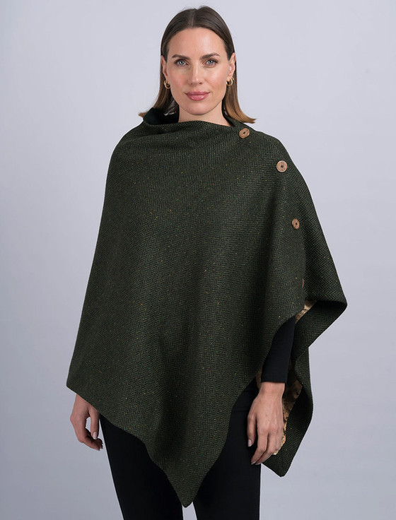 aran cashmere Women's Green Herringbone Tweed Wool Poncho