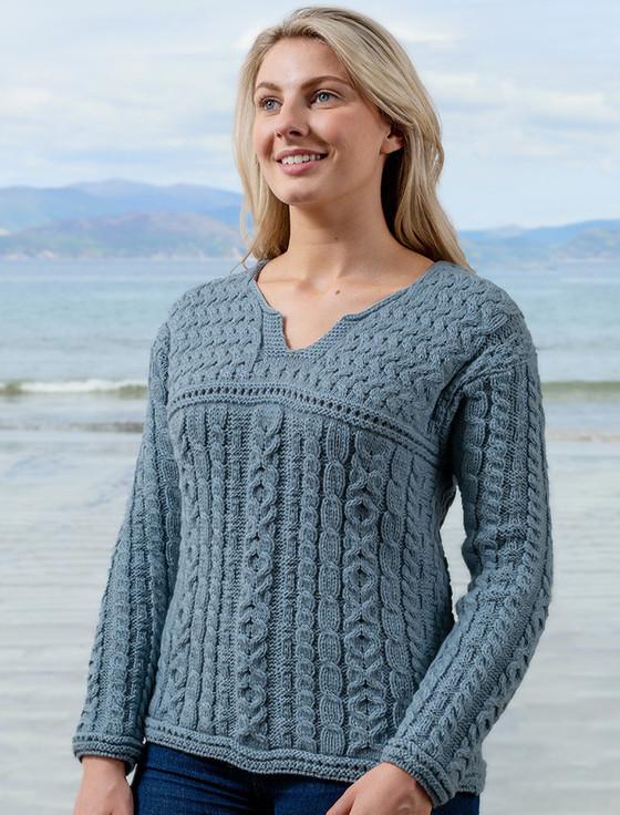 Aran Cashmere Women's Keyhole Crew Neck Aran Sweater‎