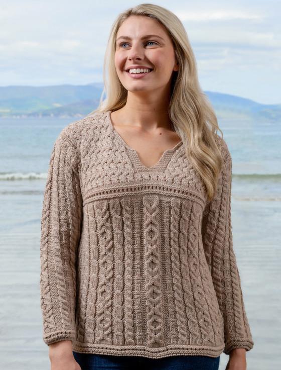 Aran Cashmere Women's Keyhole Crew Neck Aran Sweater‎‎‎‎‎‎