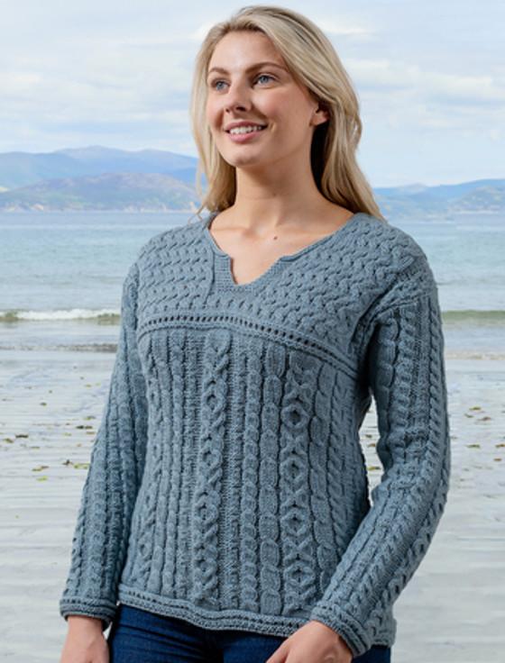 Aran Cashmere Women's Keyhole Crew Neck Aran Sweater‎‎‎‎‎‎