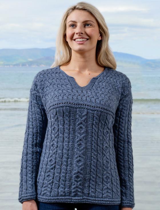 Aran Cashmere Women's Keyhole Crew Neck Aran Sweater‎‎‎‎‎