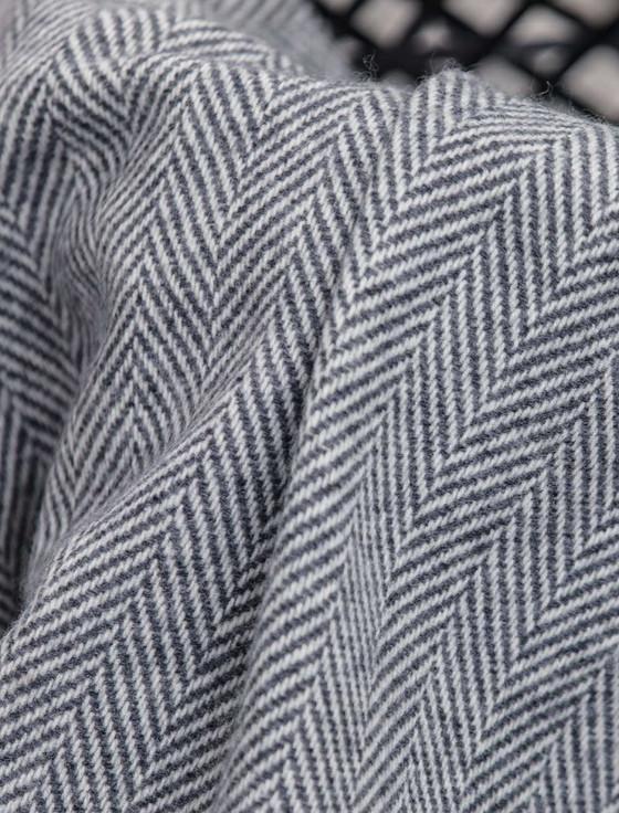 Aran Cashmere Wool And Cashmere Throw - Grey & White Herringbone