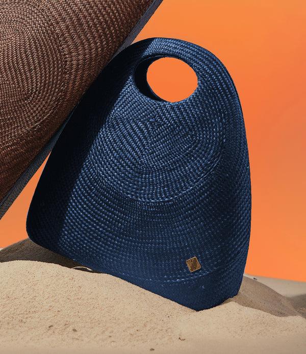 aranáz Amor 1 Medium (Cobalt Blue)