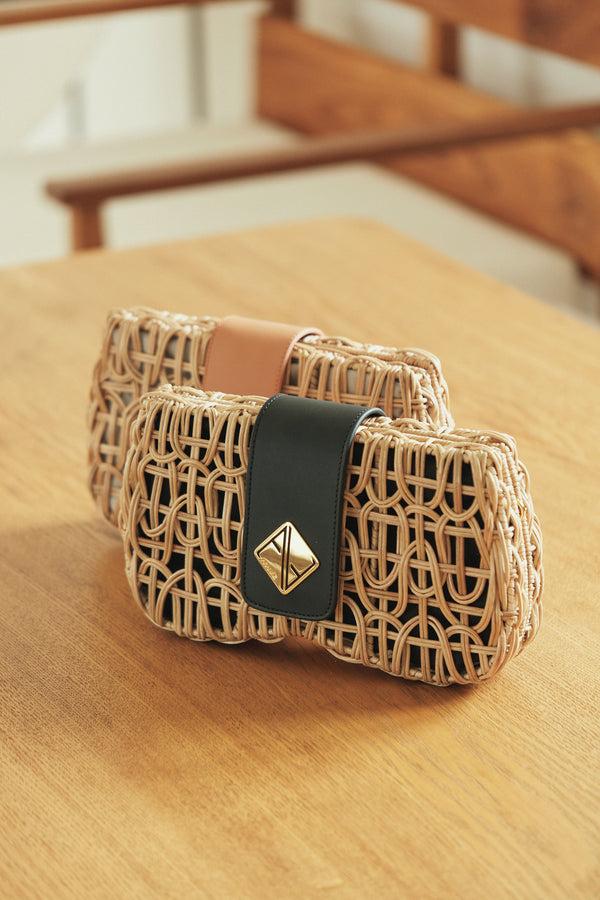 Aranáz Chloe Bean (Natural With Black Leather)