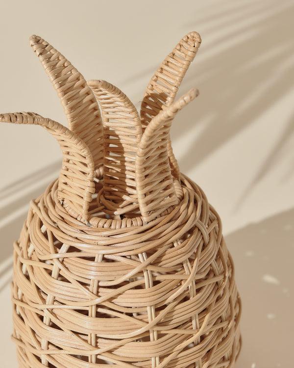 Aranáz Wicker Pineapple Table Lantern (large)