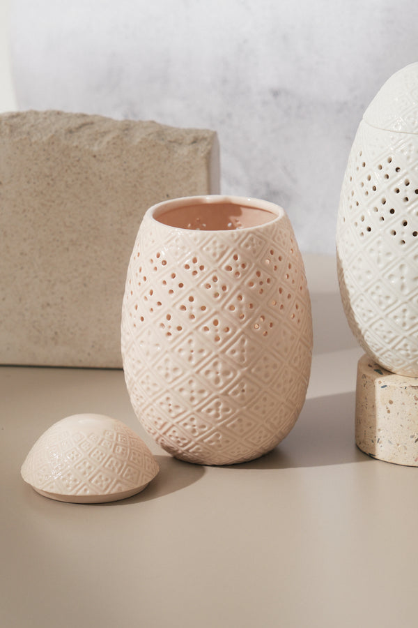 Aranáz Piña Fine Bone White Candle Vessel And Beeswax Scented Candle