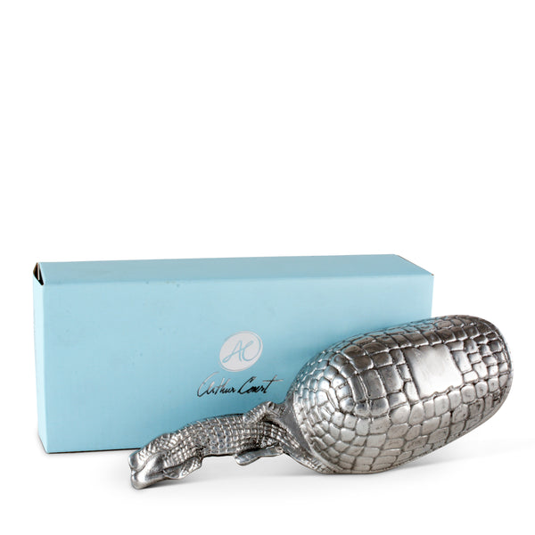 arthur court Alligator Ice Scoop
