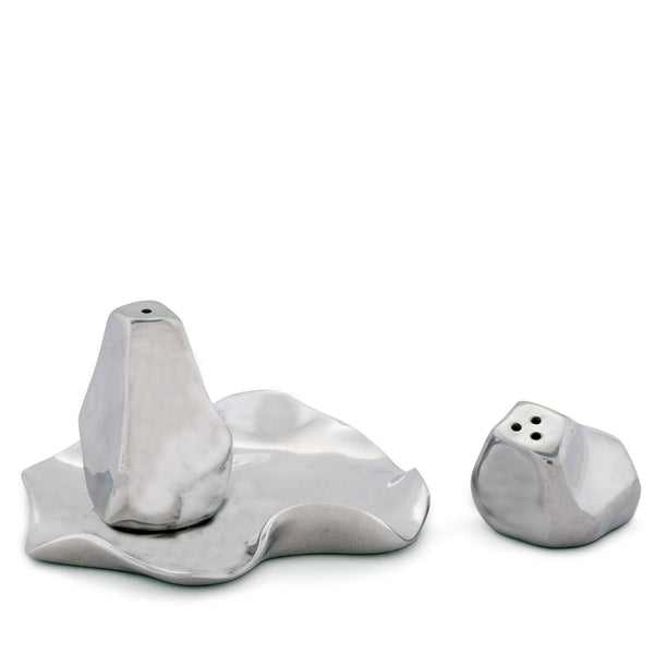 arthur court Carmel Salt and Pepper Set