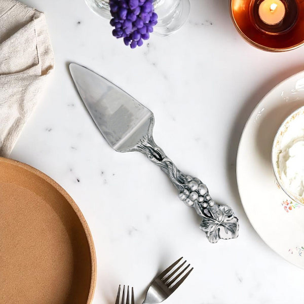 Arthur Court Grape Pie Server