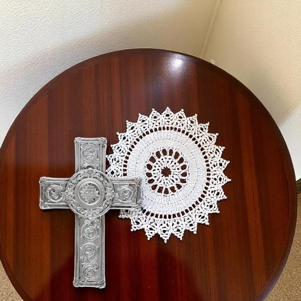 Arthur Court Wall 10 Cross