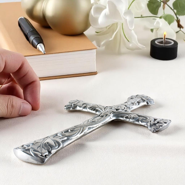 Arthur Court Wall 14 Cross