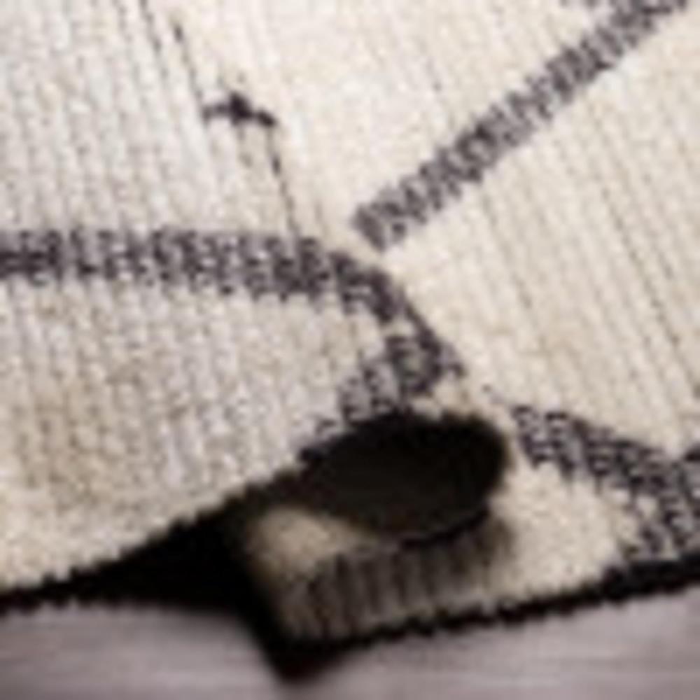 Artistic Weavers Artistic Weavers Yannick Chevron Fringe Area Rug 5’3″ X 7′ Cream(Artistic Weavers Yannick Chevron Fringe Area Rug 5’3″ X 7′ Cream)