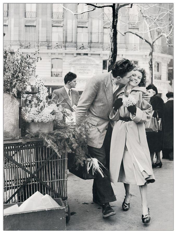 artopweb Paris - Bacio Decorative MDF Panel (47x62cm)