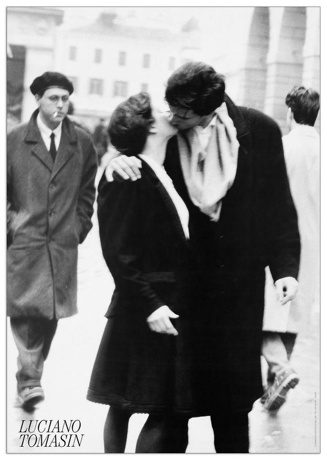 artopweb Tomasin - Bacio Decorative MDF Panel (47x68cm)