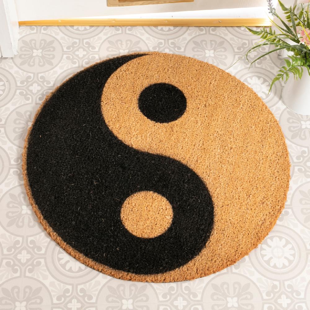 artsy doormats Yin Yang Circle Doormat