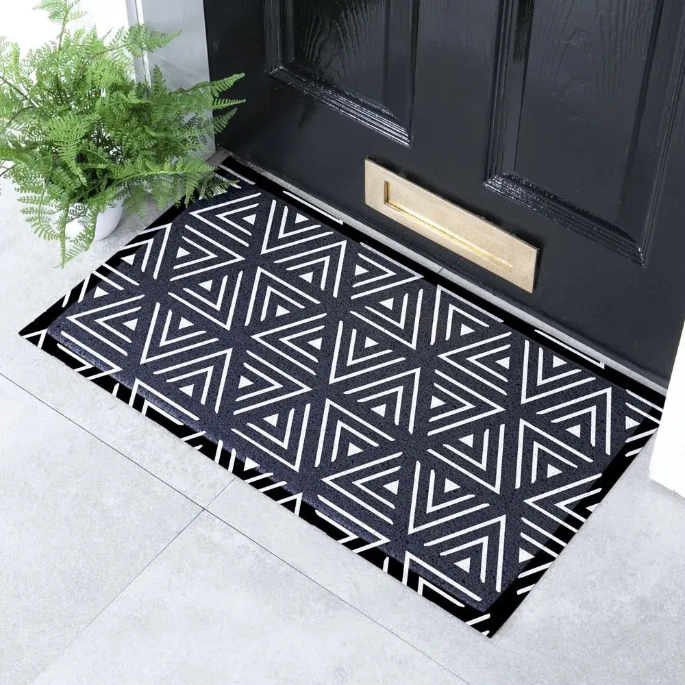 artsy doormats Black Geometric Triangles Indoor & Outdoor Doormat – 70x40cm