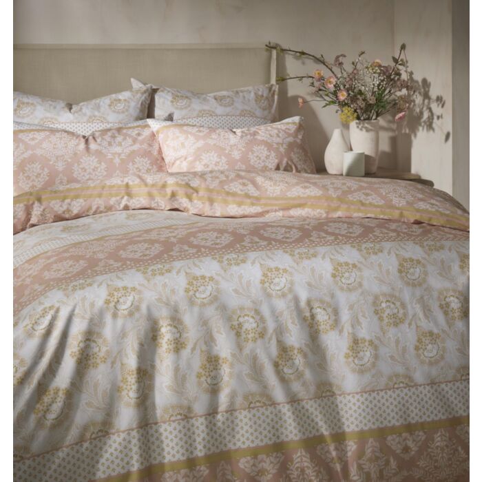 ashley wilde Amanda Holden Hollie-Rose Clay Pink Bedding