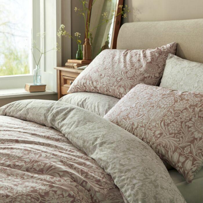 Ashley Wilde William Morris Sunflower Clay Bedding