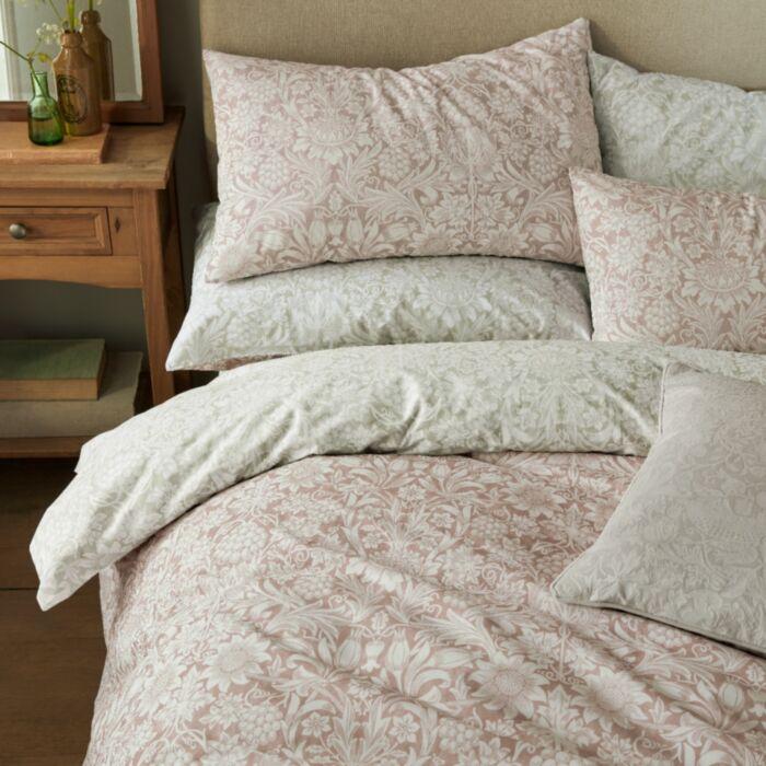 Ashley Wilde William Morris Sunflower Clay Bedding