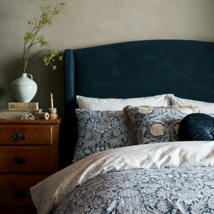 Ashley Wilde William Morris Sunflower Ink Bedding