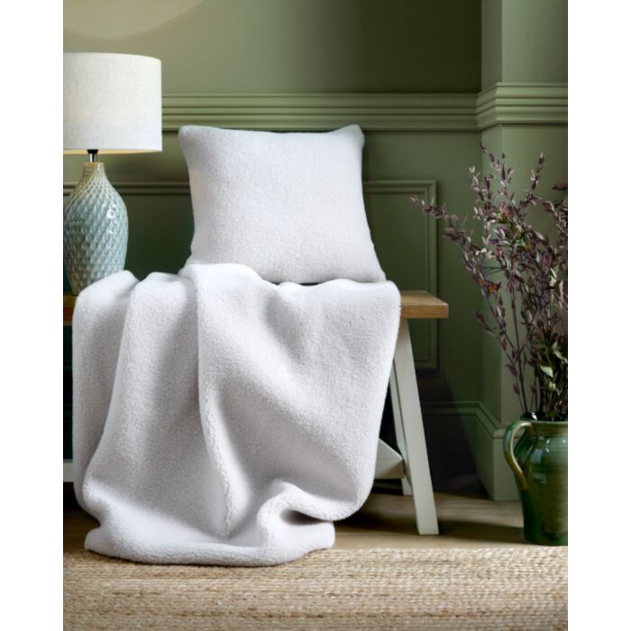 ashley wilde Laura Ashley Coleford Faux Sheepskin Natural 130x170cm Throw