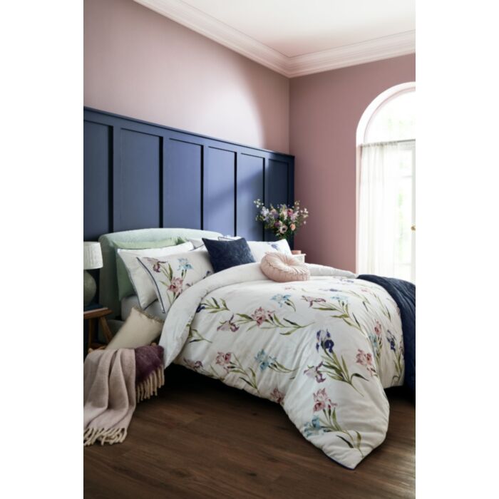 Ashley Wilde Laura Ashley Hawling Irises Grape Purple Bedding
