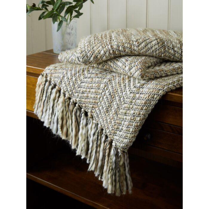 ashley wilde Laura Ashley Liberton Natural 130x170cm Throw