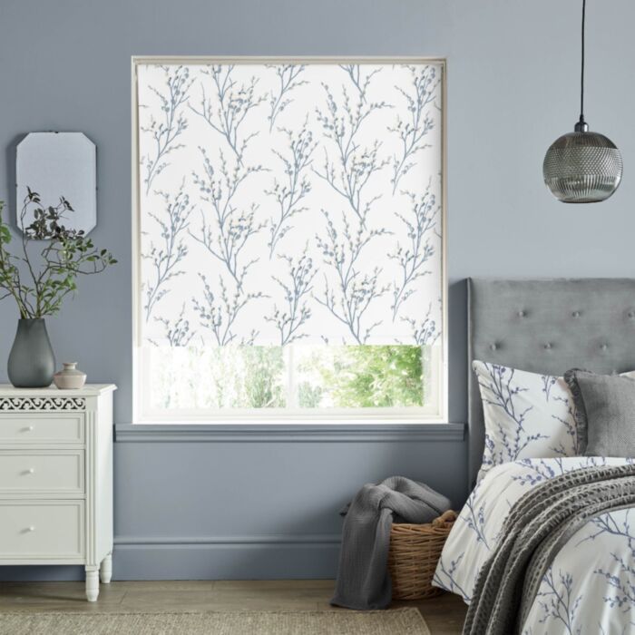 ashley wilde Laura Ashley Pussy Willow Offwhite/Seaspray Ready Made Blinds