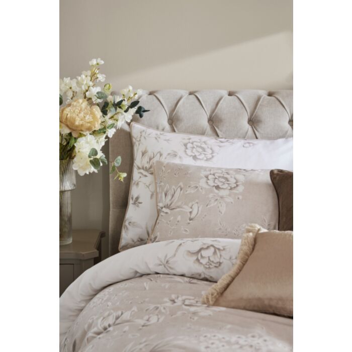 Ashley Wilde Laura Ashley Rowsham Garden Natural Bedding