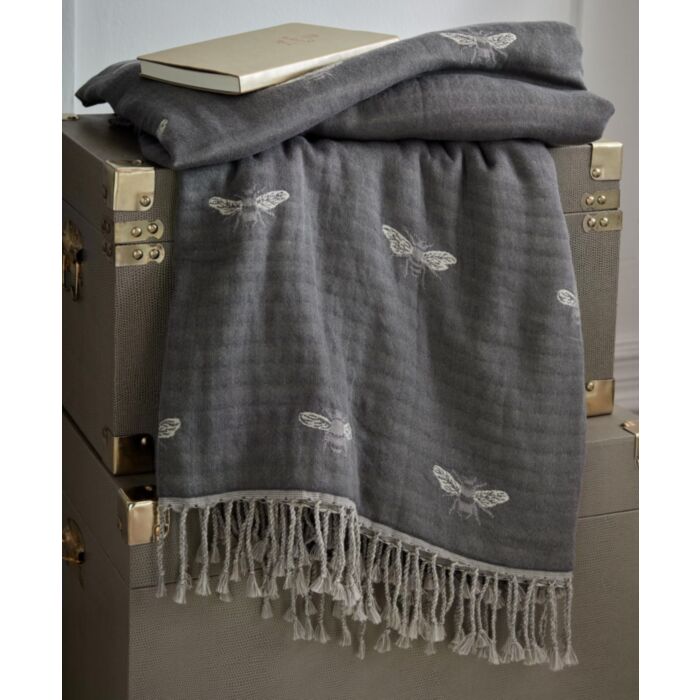 ashley wilde Sophie Allport Bee Granite 150x200cm Throw