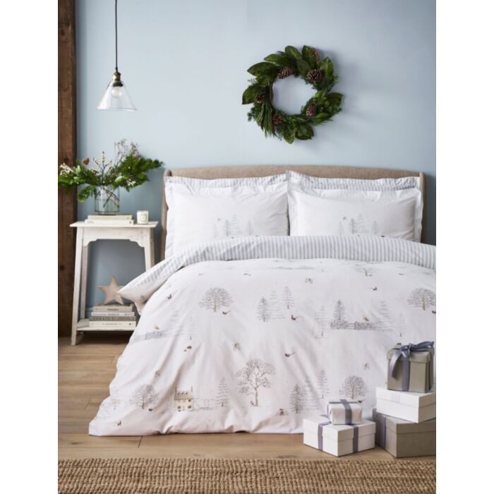 ashley wilde Sophie Allport Snowy Cottage White Bedding