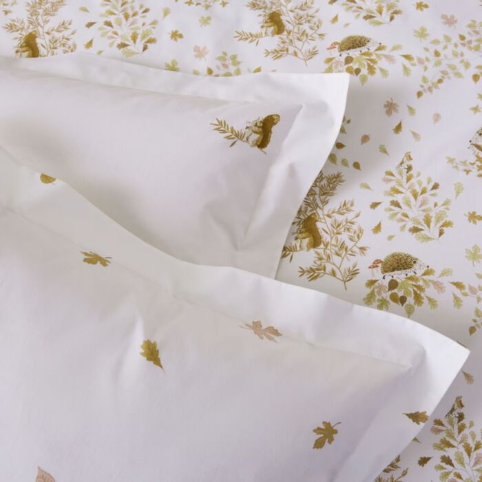 Ashley Wilde Sophie Allport Woodland Friends Offwhite Bedding