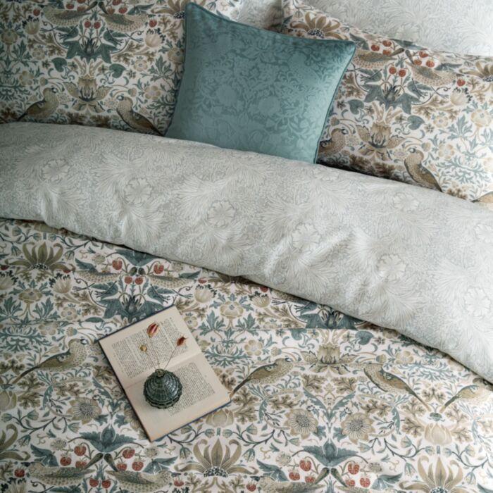 Ashley Wilde William Morris Strawberry Thief Hessian Bedding