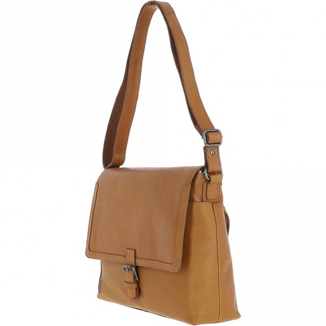 Ashwood Leather Ashwood Waxy Leather Messenger Laptop Bag Cognac: W-74