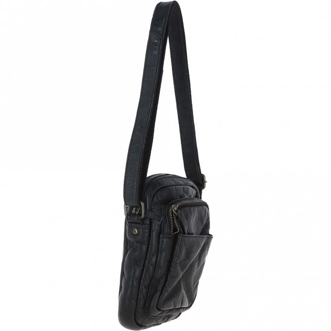 Ashwood Leather Small Vintage Wash Leather Travel Bag Black : GIN