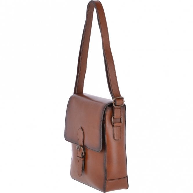 Ashwood Leather Vegetable Tanned Leather A4 Travel Bag Tan : Jones