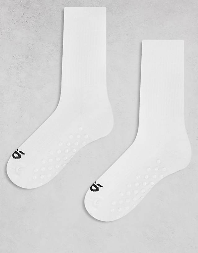 asos 4505 2 pack non slip ribbed Pilates socks in white