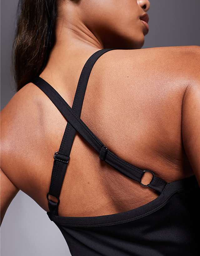 Asos 4505 Cross Back Scoop Neck Running Vest With Inner Bra And Adjustable Straps In Black