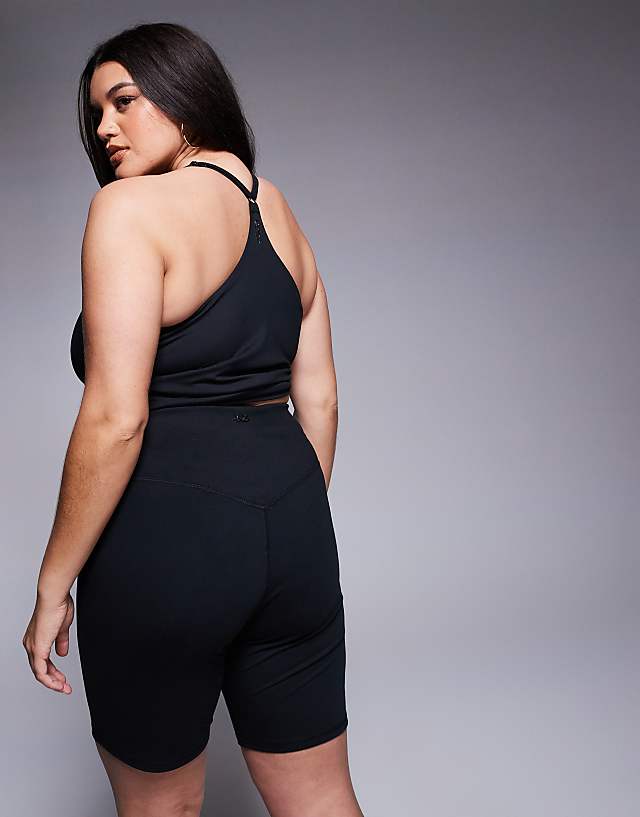 Asos 4505 Curve Icon 8 Inch Soft Touch Legging Short In Black
