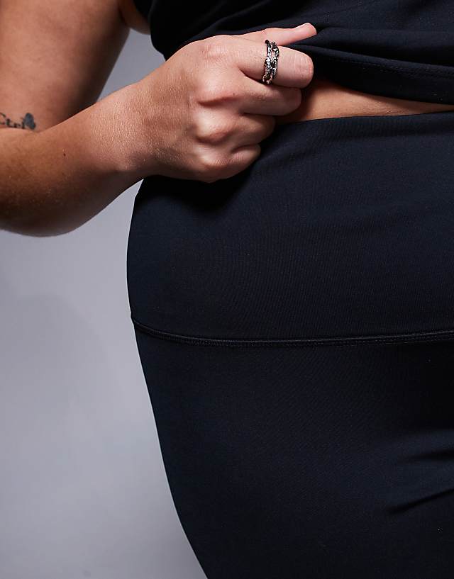 Asos 4505 Curve Icon Active Bum Sculpt High Waist Gym Legging With Inner Pocket In Black