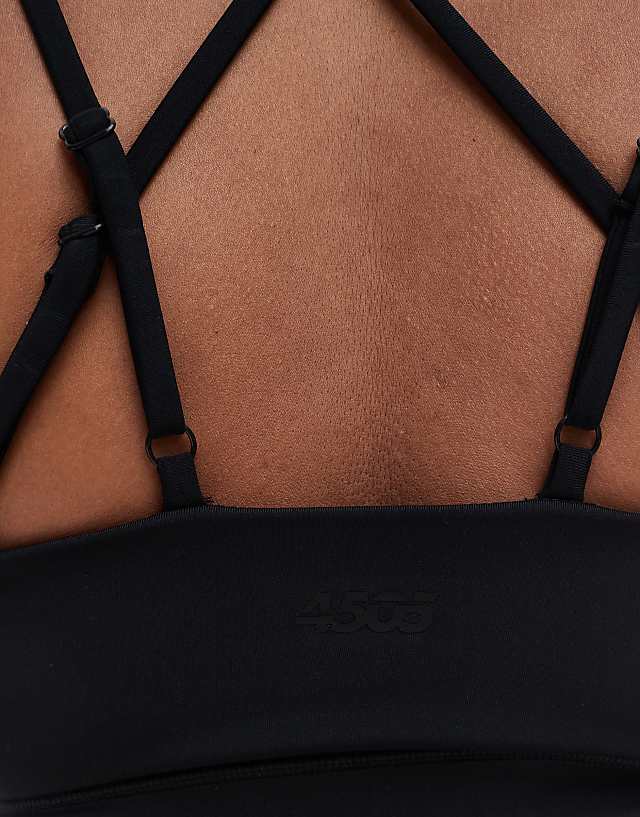 Asos 4505 Curve Icon Active High Support Sports Bra With Removable Padding And Adjustable Straps In Black
