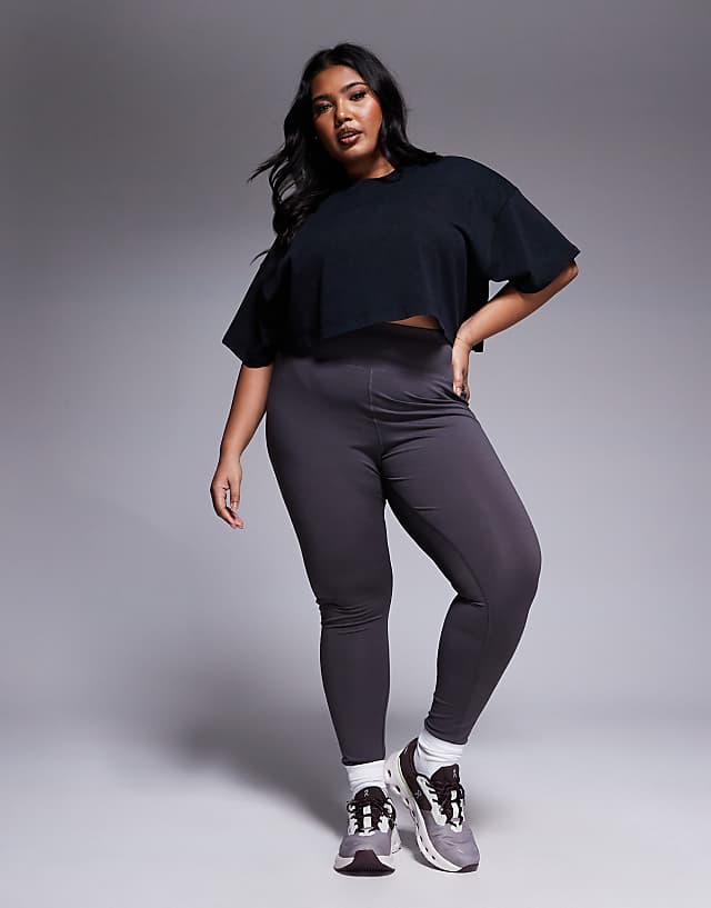 Asos 4505 Curve Icon Heavyweight Cotton Cropped T-shirt With Quick Dry Finish In Washed Black