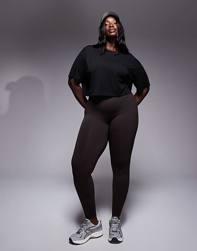 Asos 4505 Curve Icon Quick Dry Performance Cropped Boxy T-shirt In Black