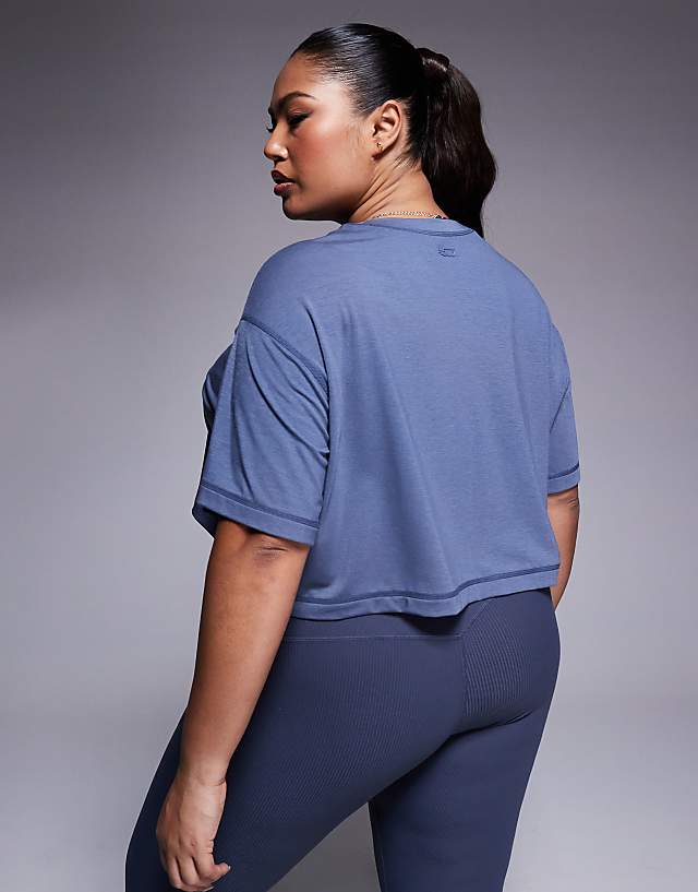 Asos 4505 Curve Icon Quick Dry Performance Cropped Boxy T-shirt In Cornflower