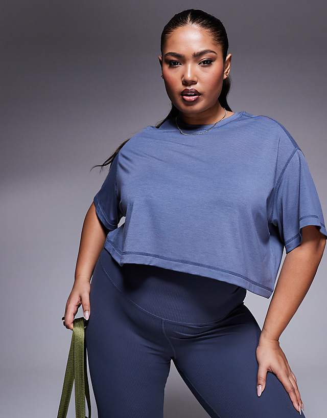Asos 4505 Curve Icon Quick Dry Performance Cropped Boxy T-shirt In Cornflower